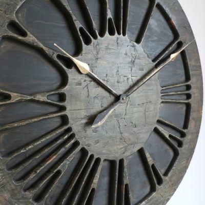 Wielki Zegar Na Ściane Styl Średniowieczny wykonany z drzewa sosnowego - Cyfry Rzymskie
